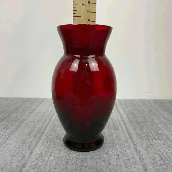 Ruby‎ Red vase etched tulip flowers 6" tall set of 3 - Picture 7 of 9